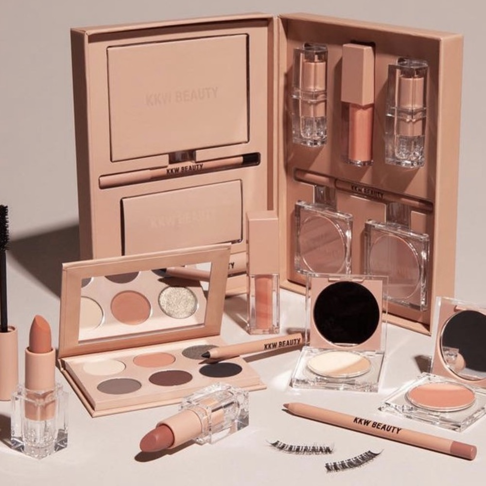 *RARE* KKW Beauty Glam Bible Smokey Volume 1